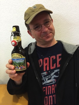 Christian making the beer look good.  <hr> Auch ein Appenzeller Bier schmeckt.