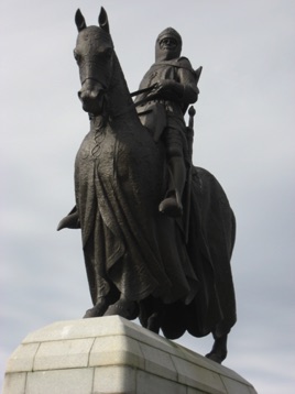 Monument commemorating battle of Robert the Bruce at Bannockburn.